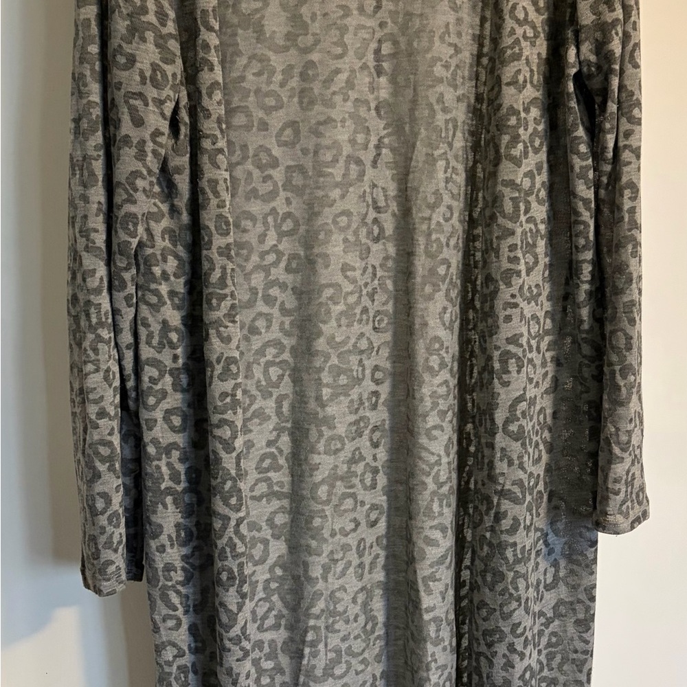 Hot Ginger Women's Gray Leopard Duster Cardigan